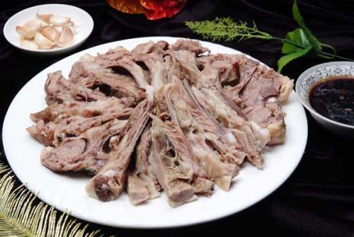 舌尖上的新疆 一頓羊肉宴，不枉天山行